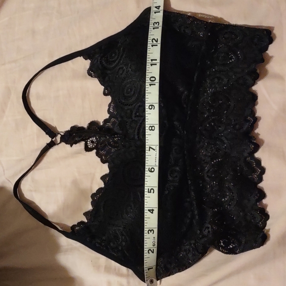 Black lace bralette. Size M. - Picture 4 of 6